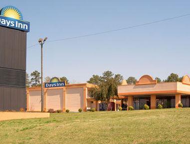 Days Inn By Wyndham Clanton Al Exterior photo